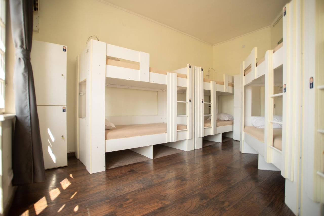 All In Hostel Belgrád Kültér fotó