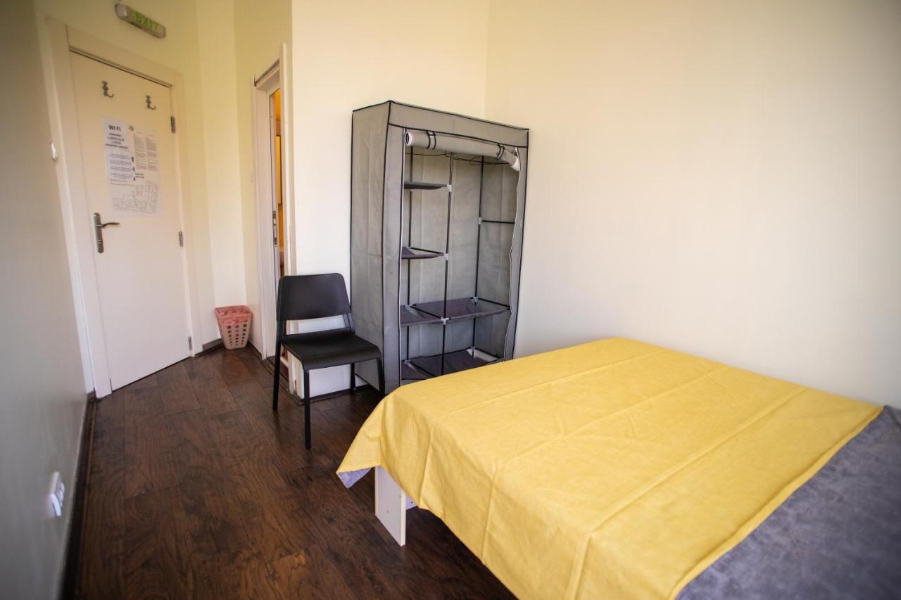 All In Hostel Belgrád Kültér fotó