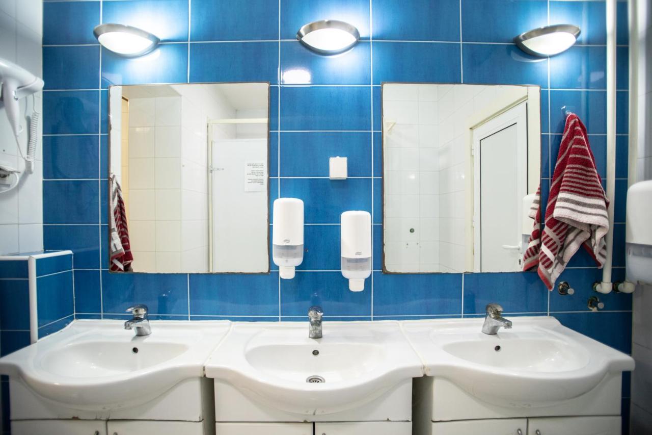 All In Hostel Belgrád Kültér fotó