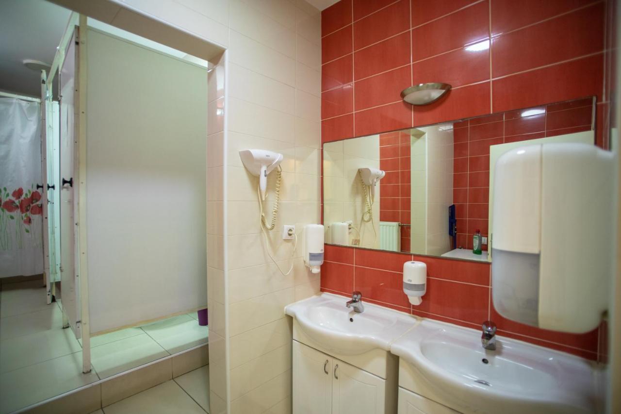 All In Hostel Belgrád Kültér fotó