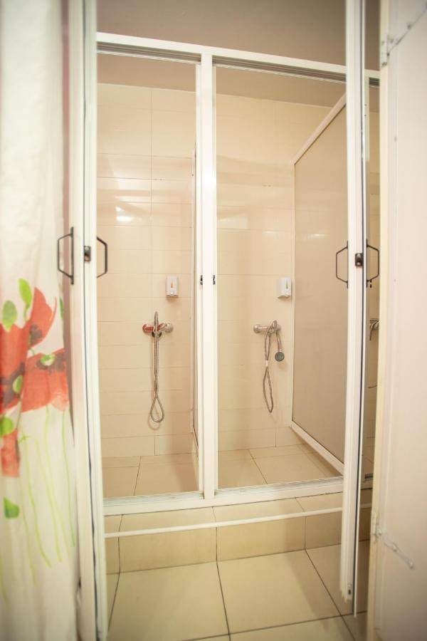 All In Hostel Belgrád Kültér fotó